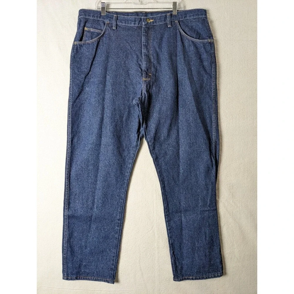 Wrangler Rugged Wear Mens Jeans Size 42 x 32 Cotton Blue